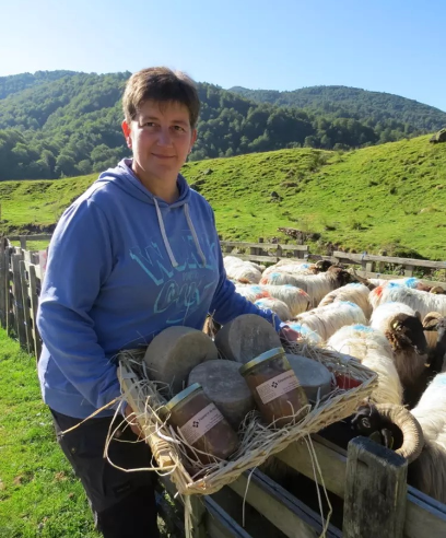Denise Herriest, bergère au Pays Basque.